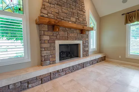 Living - 3780 E Pond Apple Dr, Springfield, MO 65809 photo 12 of 12