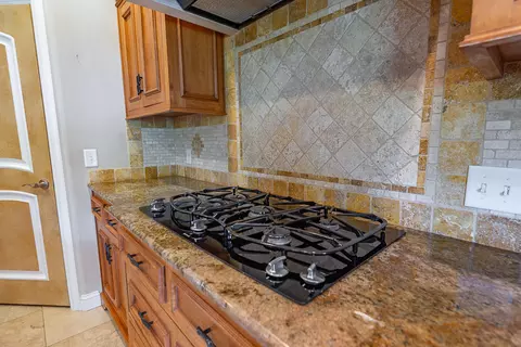 Kitchen - 3780 E Pond Apple Dr, Springfield, MO 65809 photo 5 of 9