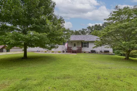 24 Centinnial Ln, Galena, MO 65656