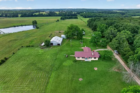 820 S Dallas County Line Rd, Conway, MO 65632