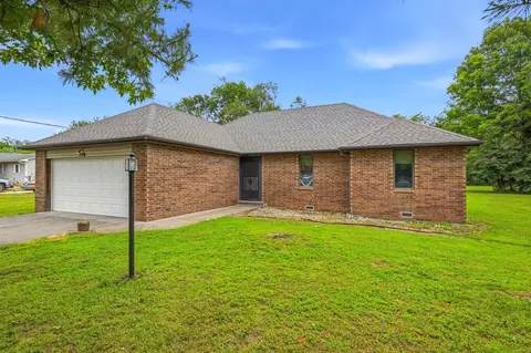 740 N Homewood Ave, Springfield, MO 65803
