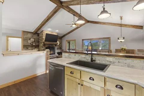 Kitchen - 27094 Private Road 2234, Shell Knob, MO 65747 photo 4 of 4