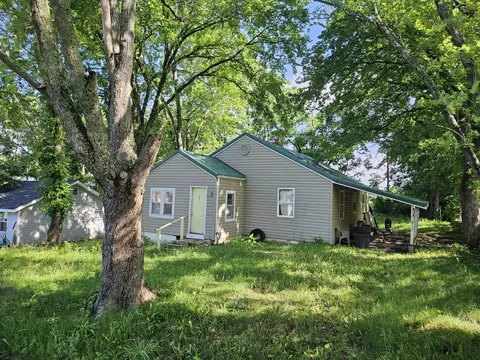 400 E Garfield Ave, Ava, MO 65608