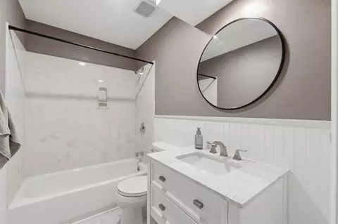 Bath - 2627 S National Ave, Springfield, MO 65807 photo 3 of 3