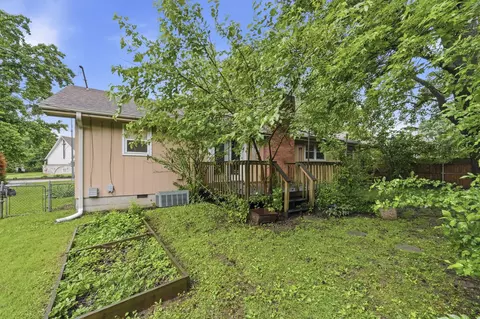 Exterior - 2627 S National Ave, Springfield, MO 65807 photo 6 of 7
