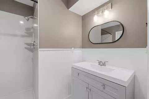 Bath - 2627 S National Ave, Springfield, MO 65807 photo 1 of 3