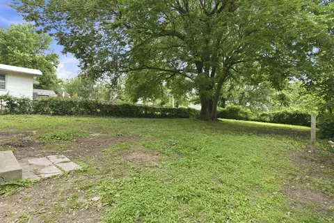2335 N Johnston Ave, Springfield, MO 65803 photo 23
