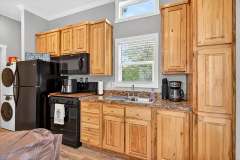 Kitchen - 22440 Maple St, Pittsburg, MO 65724 photo 1 of 1
