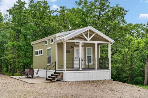 Exterior - 22440 Maple St, Pittsburg, MO 65724 photo 1 of 7