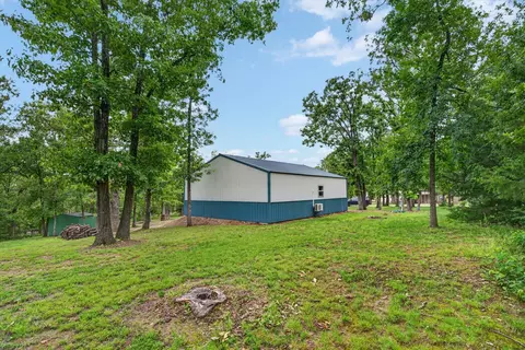 Exterior - 22440 Maple St, Pittsburg, MO 65724 photo 4 of 7