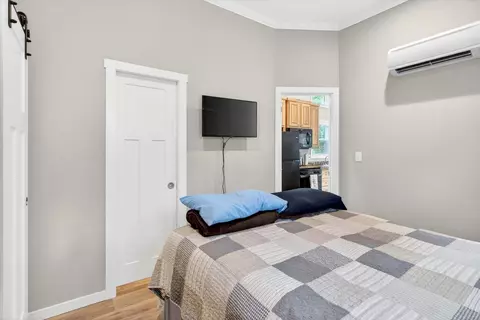 Bedroom - 22440 Maple St, Pittsburg, MO 65724 photo 2 of 2