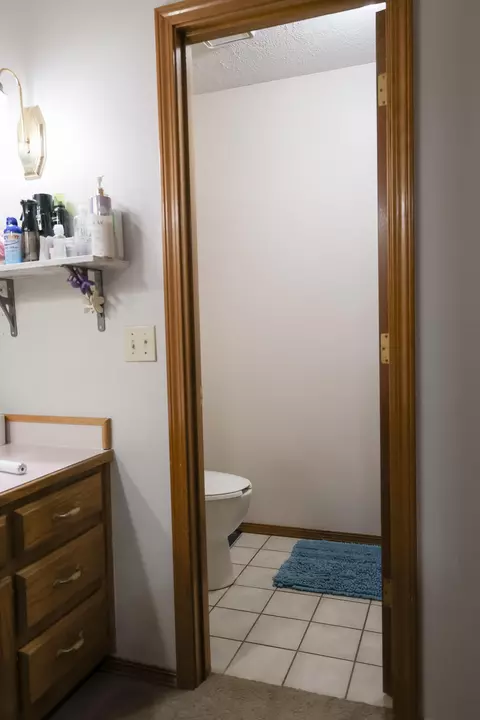 Bath - 310 E Grant St, Clever, MO 65631 photo 2 of 2