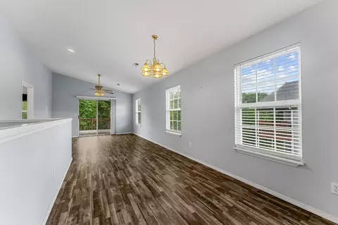 Living - 280 Quail Run Rd, Branson, MO 65616 photo 2 of 4