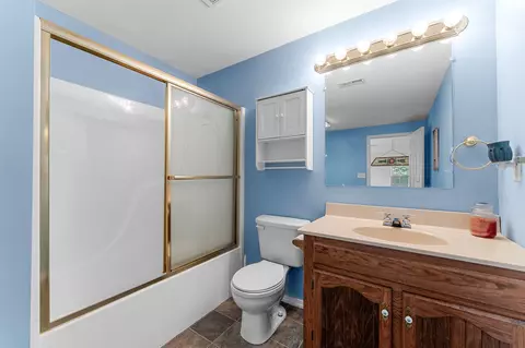 Bath - 280 Quail Run Rd, Branson, MO 65616 photo 4 of 4