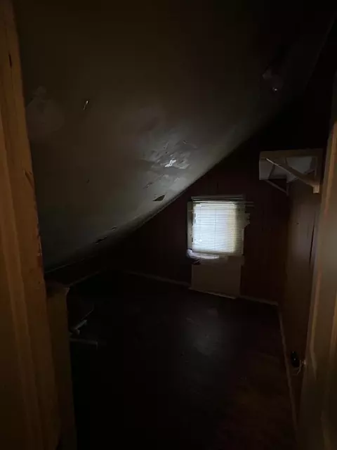 Bedroom - 429 S Broadway Ave, Springfield, MO 65806 photo 6 of 6
