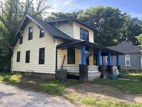 429 S Broadway Ave, Springfield, MO 65806