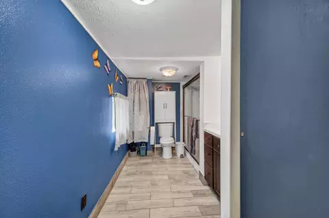Bath - 2081 Sand Ridge Rd, Marshfield, MO 65706 photo 1 of 3