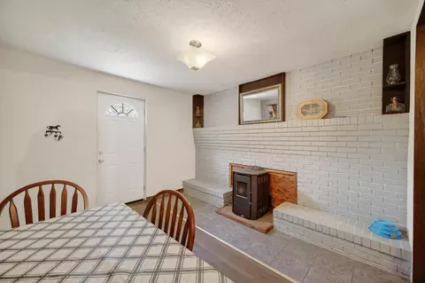 Dining - 2081 Sand Ridge Rd, Marshfield, MO 65706 photo 1 of 4
