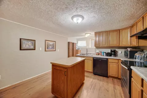 Kitchen - 2081 Sand Ridge Rd, Marshfield, MO 65706 photo 3 of 4