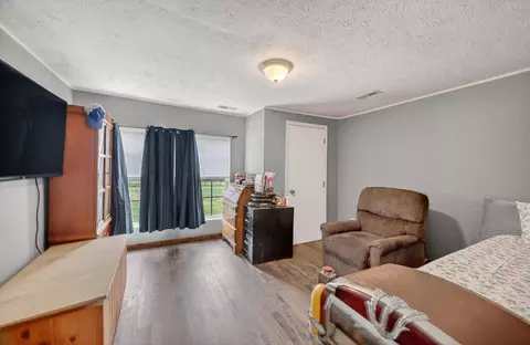 Bedroom - 2081 Sand Ridge Rd, Marshfield, MO 65706 photo 1 of 4