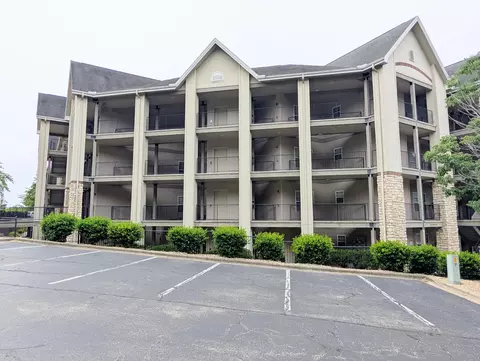 330 S Wildwood Dr #7, Branson, MO 65616