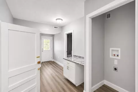 Entry Way - 510 E Portland St, Springfield, MO 65807 photo 1 of 1