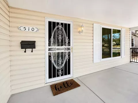 Exterior - 510 E Portland St, Springfield, MO 65807 photo 2 of 4