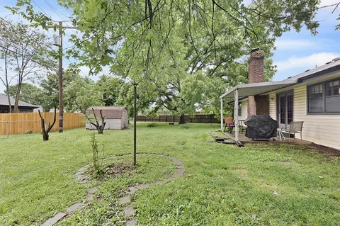 Exterior - 3227 S Kimbrough Ct, Springfield, MO 65807 photo 4 of 6