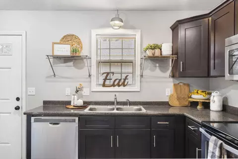 Kitchen - 311 S Hampton Ave, Springfield, MO 65806 photo 3 of 3