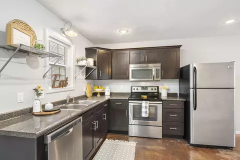Kitchen - 311 S Hampton Ave, Springfield, MO 65806 photo 1 of 3