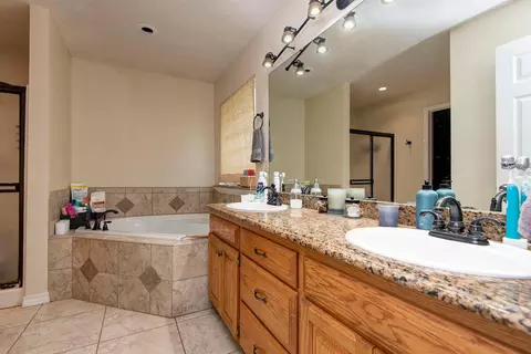 Bath - 1111 E Robin St, Ozark, MO 65721 photo 1 of 4
