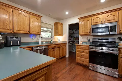 Kitchen - 1111 E Robin St, Ozark, MO 65721 photo 1 of 3