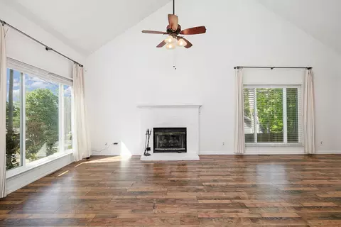 Living - 420 Amanda Rd, Ridgedale, MO 65739 photo 6 of 7