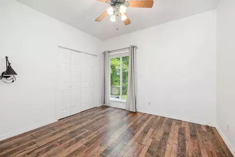 Bedroom - 420 Amanda Rd, Ridgedale, MO 65739 photo 6 of 6