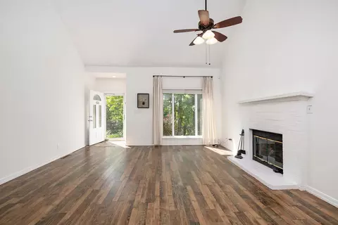 Living - 420 Amanda Rd, Ridgedale, MO 65739 photo 1 of 7