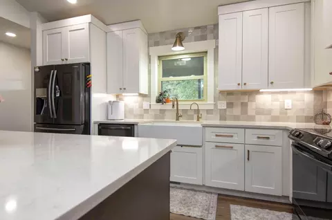 Kitchen - 1160 State Hwy, Ozark, MO 65721 photo 6 of 6