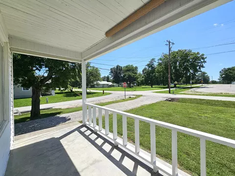 302 N Wall St, Walnut Grove, MO 65770 photo 3