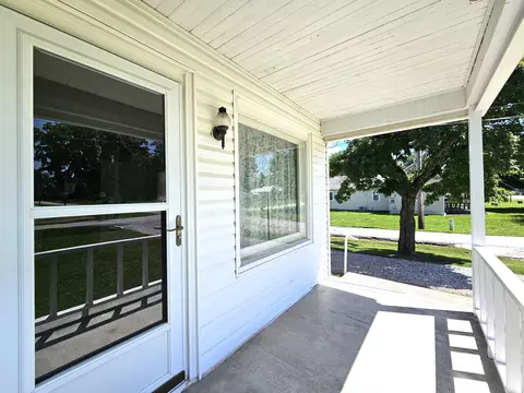 302 N Wall St, Walnut Grove, MO 65770 photo 4