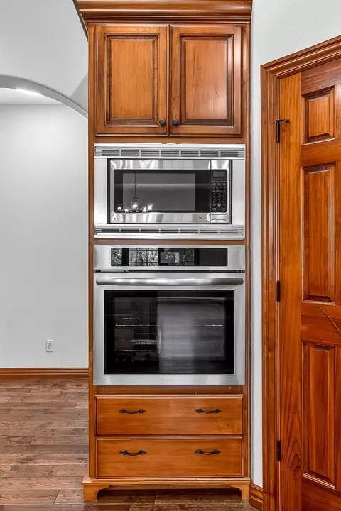 Kitchen - 4225 N State Highway Ab, Springfield, MO 65803 photo 7 of 10