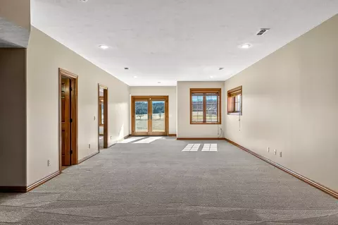 Living - 4225 N State Highway Ab, Springfield, MO 65803 photo 9 of 11