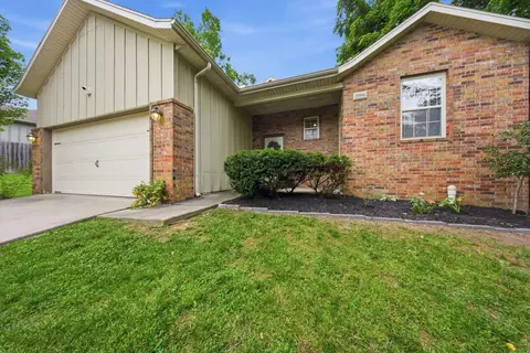 Exterior - 2006 E Samuel J St, Ozark, MO 65721 photo 3 of 9