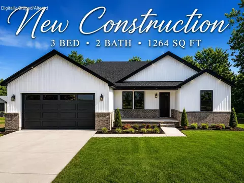 137 W Hawthorne St, Aurora, MO 65605