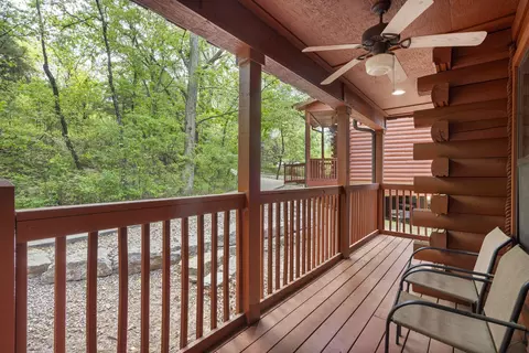 Exterior - 141 Rock Candy Ln, Branson, MO 65616 photo 4 of 5