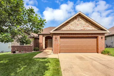 653 N Althea Ave, Nixa, MO 65714