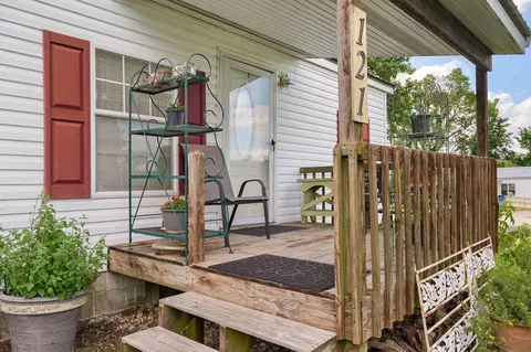 Exterior - 121 S Marshfield Rd, Bruner, MO 65620 photo 1 of 16