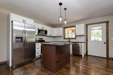405 Olive St, Seymour, MO 65746 photo 5