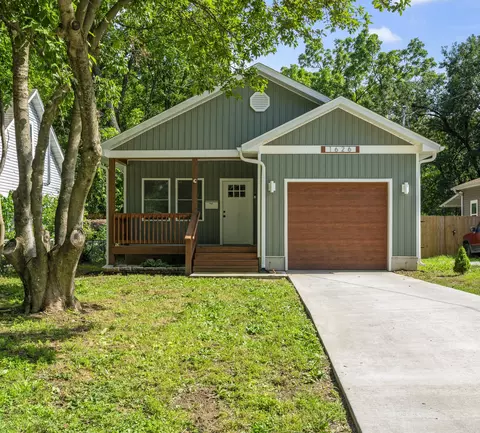 1626 W Lee St, Springfield, MO 65803