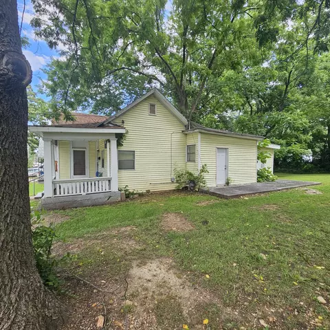 2130 N Travis Ave, Springfield, MO 65803 photo 2