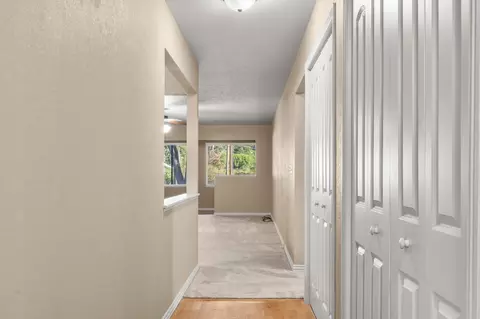 Entry Way - 13 Magnolia Ct, Branson, MO 65616 photo 2 of 2