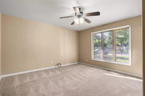 Living - 13 Magnolia Ct, Branson, MO 65616 photo 8 of 10